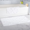Hastings Home Hastings Home 100 Percent Cotton 2 Piece Trellis Bathroom Mat Set - White 609591BKJ